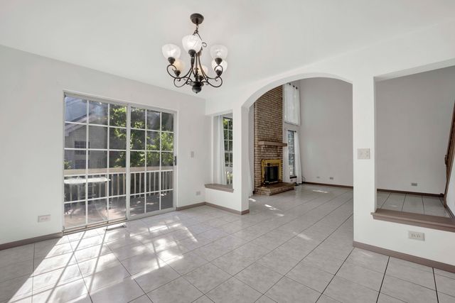 2164 SEAVER Lane, Hoffman Estates, IL 60169