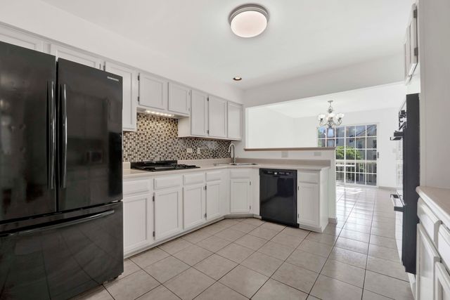 2164 SEAVER Lane, Hoffman Estates, IL 60169
