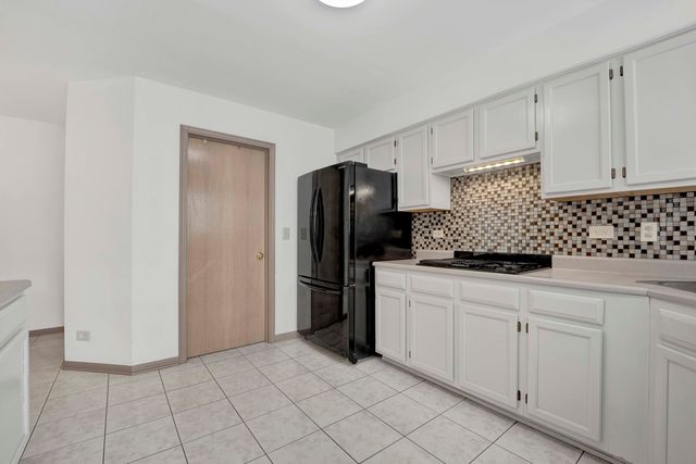 2164 SEAVER Lane, Hoffman Estates, IL 60169