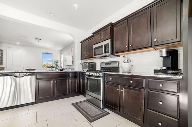1532 Joy Drive, Clovis, CA 93619