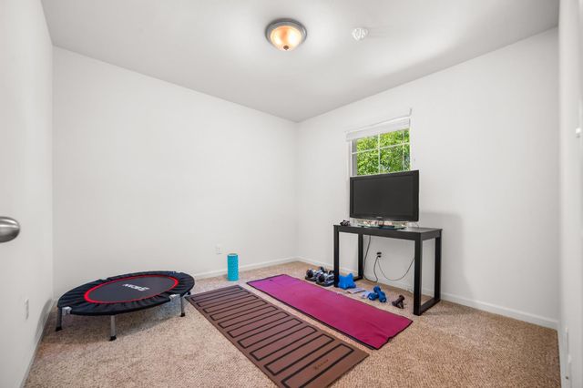 1532 Joy Drive, Clovis, CA 93619