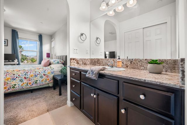 1532 Joy Drive, Clovis, CA 93619