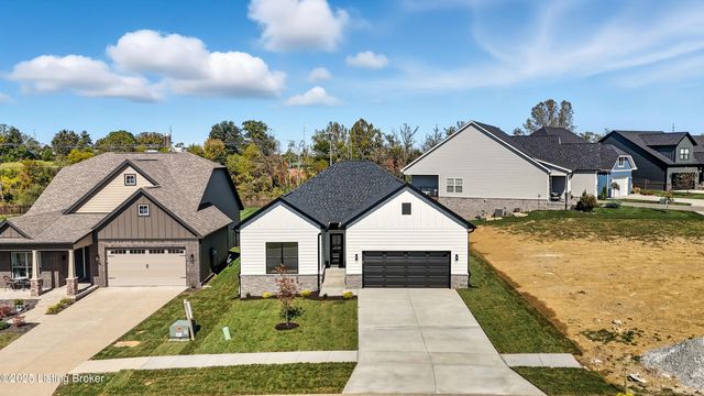 1160 Greens Dr, Simpsonville, KY 40067