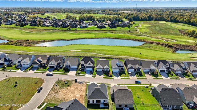 1160 Greens Dr, Simpsonville, KY 40067