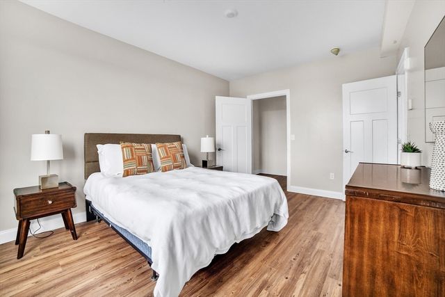 127 Centre St 307, Brockton, MA 02302