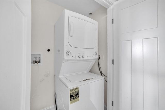 127 Centre St 307, Brockton, MA 02302