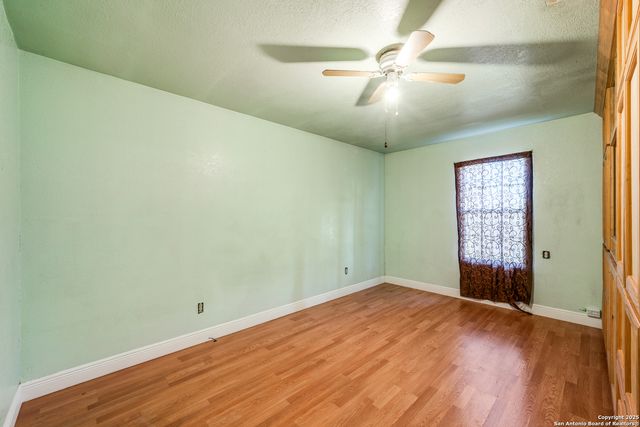 4630 Waterwood Pass, Elmendorf, TX 78112