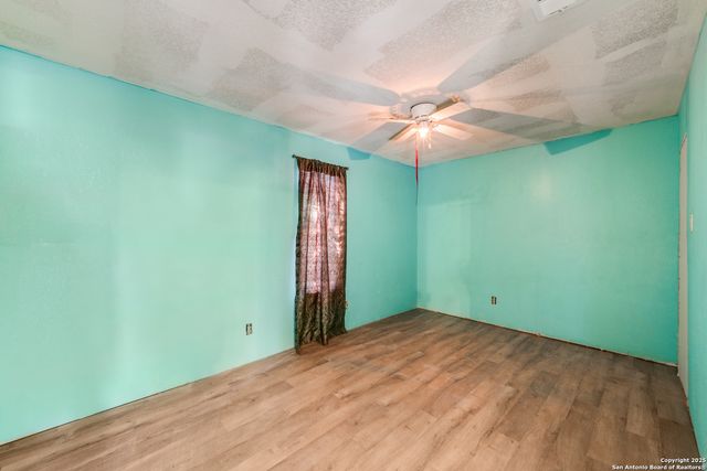 4630 Waterwood Pass, Elmendorf, TX 78112