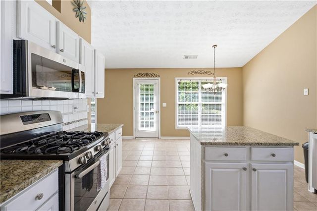 3289 Hampton Trace Court, Buford, GA 30519