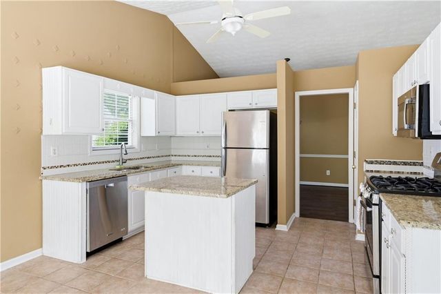 3289 Hampton Trace Court, Buford, GA 30519