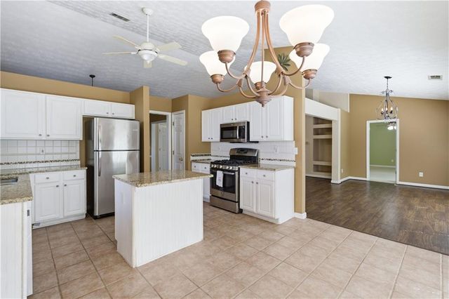 3289 Hampton Trace Court, Buford, GA 30519