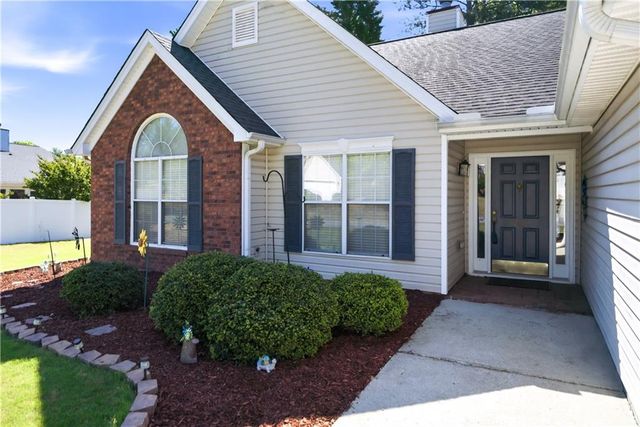 3289 Hampton Trace Court, Buford, GA 30519