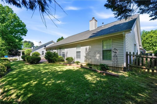 3289 Hampton Trace Court, Buford, GA 30519