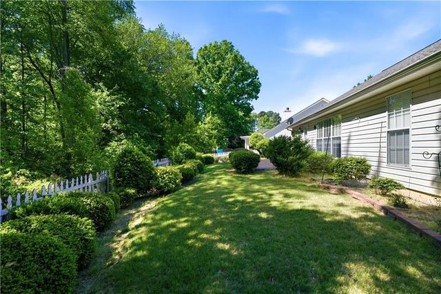 3289 Hampton Trace Court, Buford, GA 30519