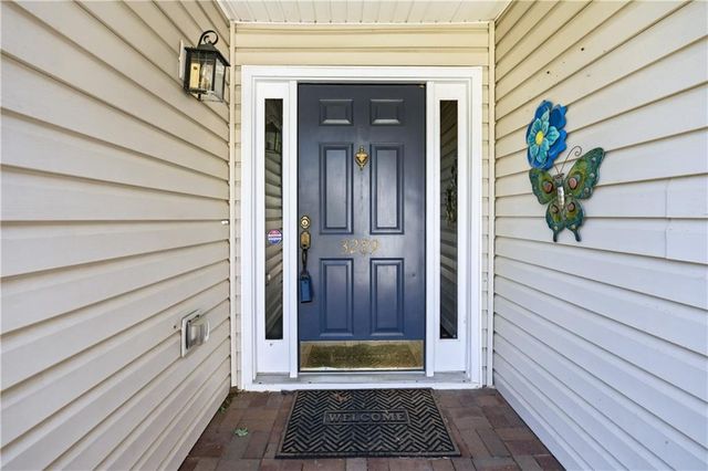 3289 Hampton Trace Court, Buford, GA 30519