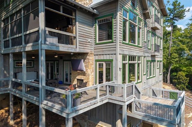 207 Utana Bluffs Trail, Ellijay, GA 30540