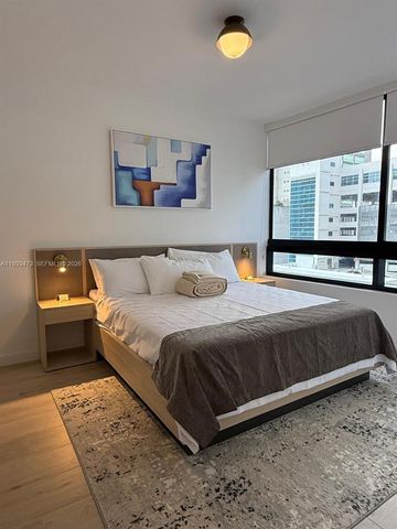 225 N Miami Ave 910, Miami, FL 33128