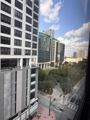 225 N Miami Ave 910, Miami, FL 33128