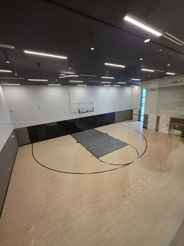 225 N Miami Ave 910, Miami, FL 33128