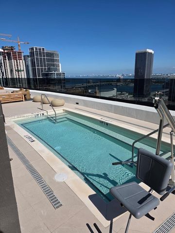 225 N Miami Ave 910, Miami, FL 33128