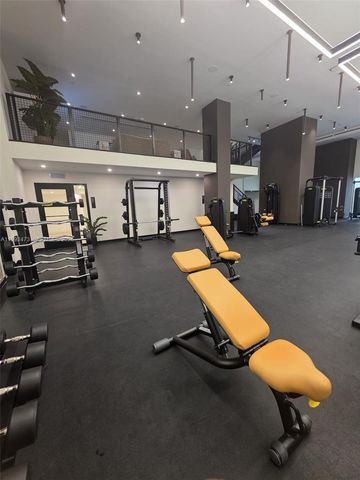 225 N Miami Ave 910, Miami, FL 33128