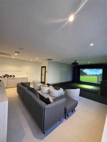 225 N Miami Ave 910, Miami, FL 33128