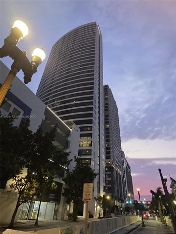 225 N Miami Ave 910, Miami, FL 33128