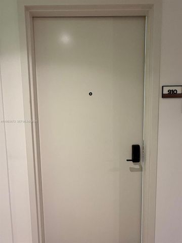 225 N Miami Ave 910, Miami, FL 33128