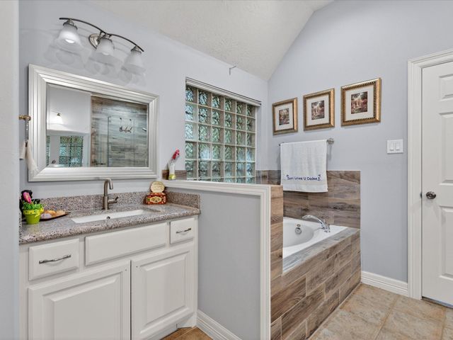 5323 Mindy Park Court, Houston, TX 77069