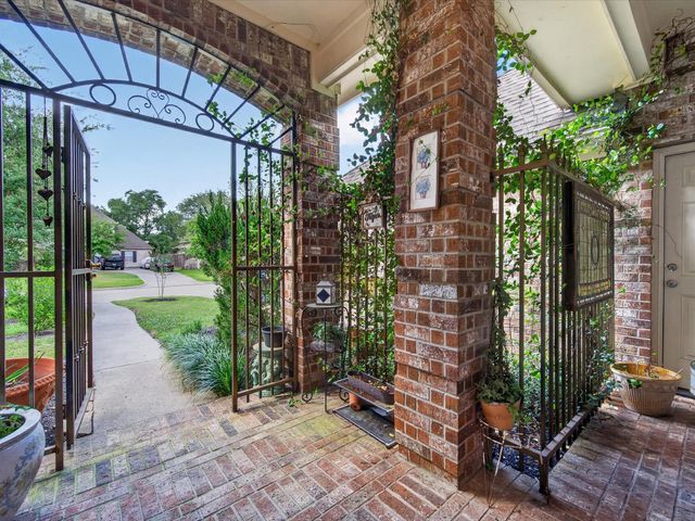 5323 Mindy Park Court, Houston, TX 77069