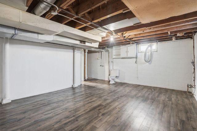 2839 E Locust St Street, Davenport, IA 52803