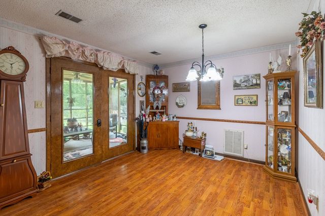 556 Leon Circle, Chatsworth, GA 30705