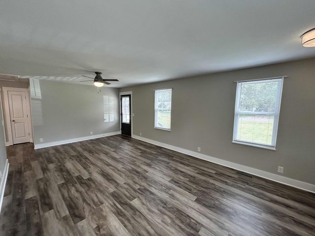 6541 Kari Dr, Murfreesboro, TN 37129