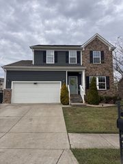 156 Hackney Ln, Gallatin, TN 37066
