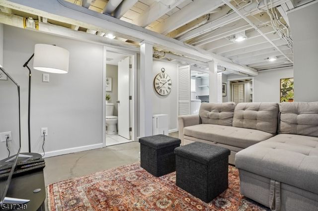 35 Broadview Ave, Maplewood Twp., NJ 07040