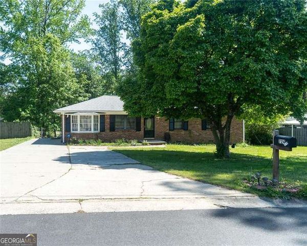 724 Camelot Way, Norcross, GA 30071