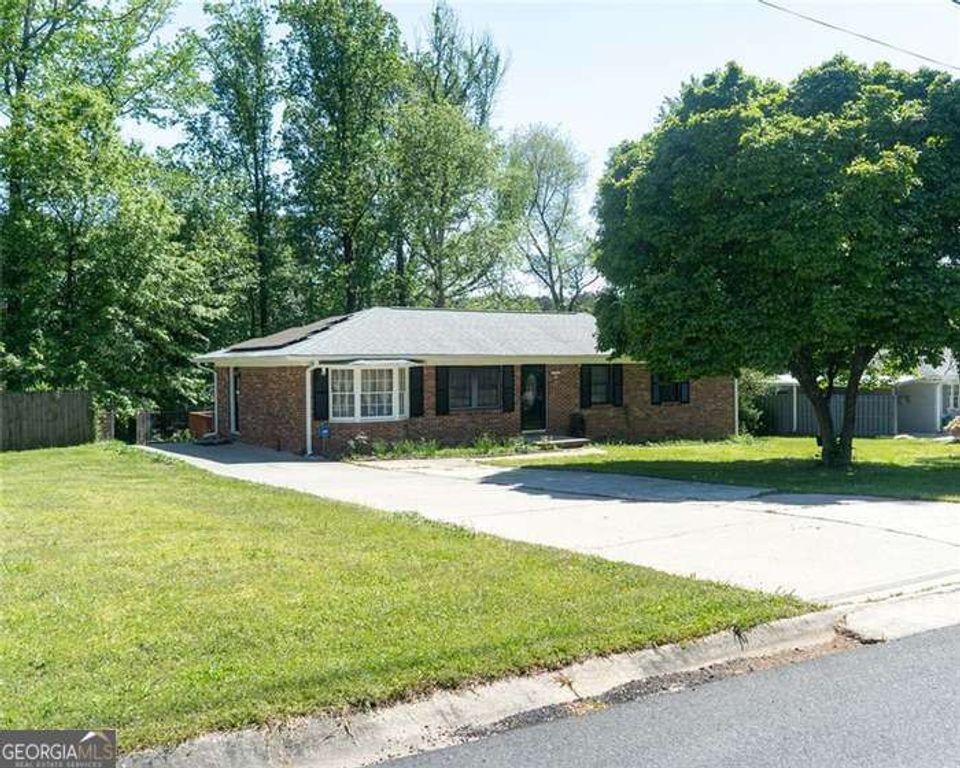 724 Camelot Way, Norcross, GA 30071