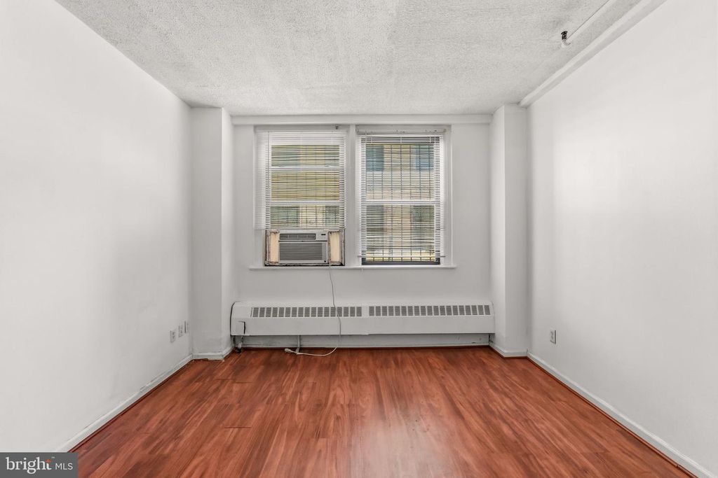 Image 21 of property listing at 1324 LOCUST ST #214, Philadelphia, PA 19107