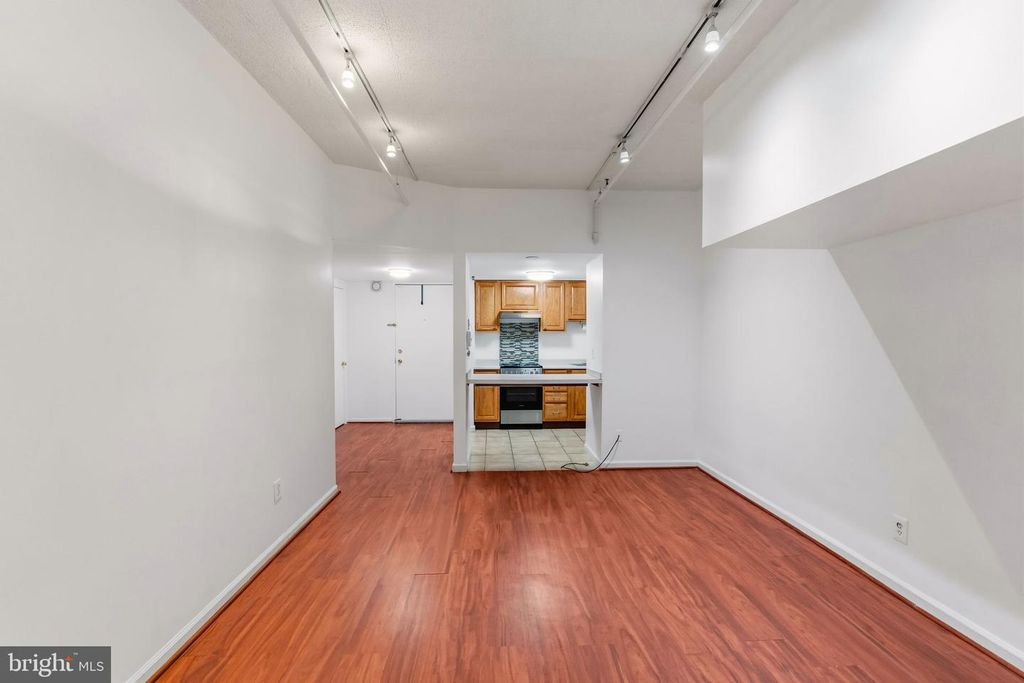 Image 28 of property listing at 1324 LOCUST ST #214, Philadelphia, PA 19107