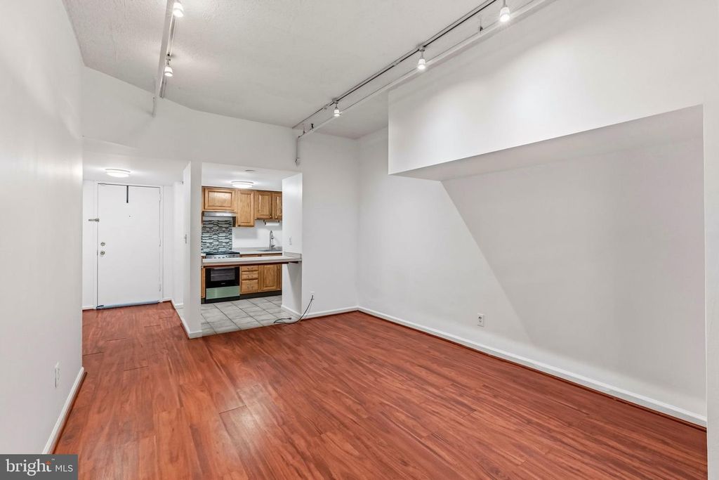 Image 29 of property listing at 1324 LOCUST ST #214, Philadelphia, PA 19107