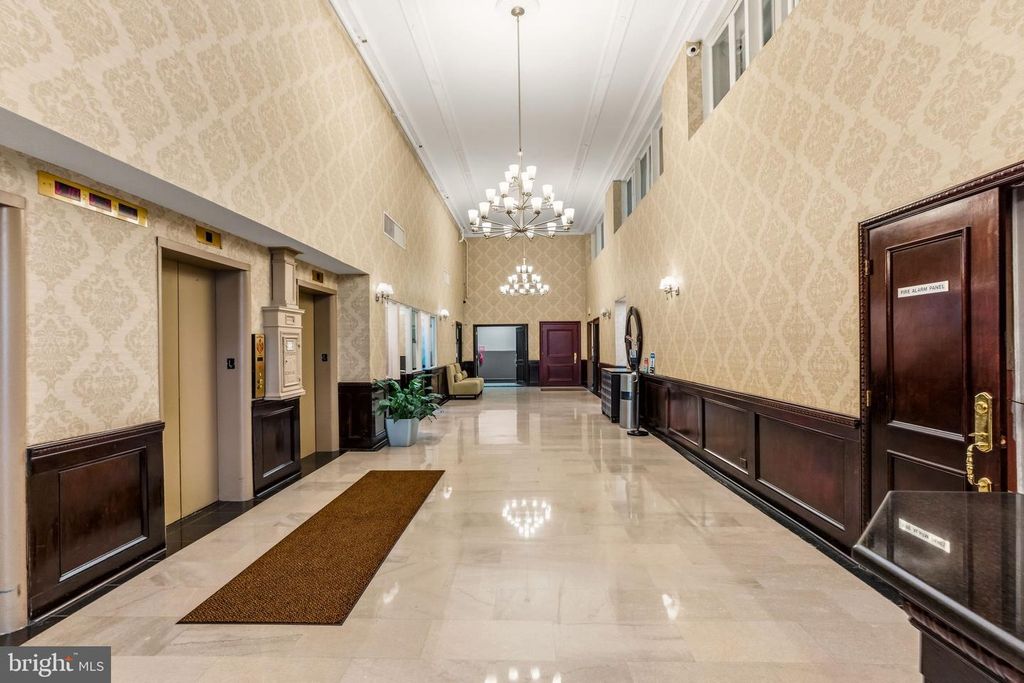 Image 3 of property listing at 1324 LOCUST ST #214, Philadelphia, PA 19107