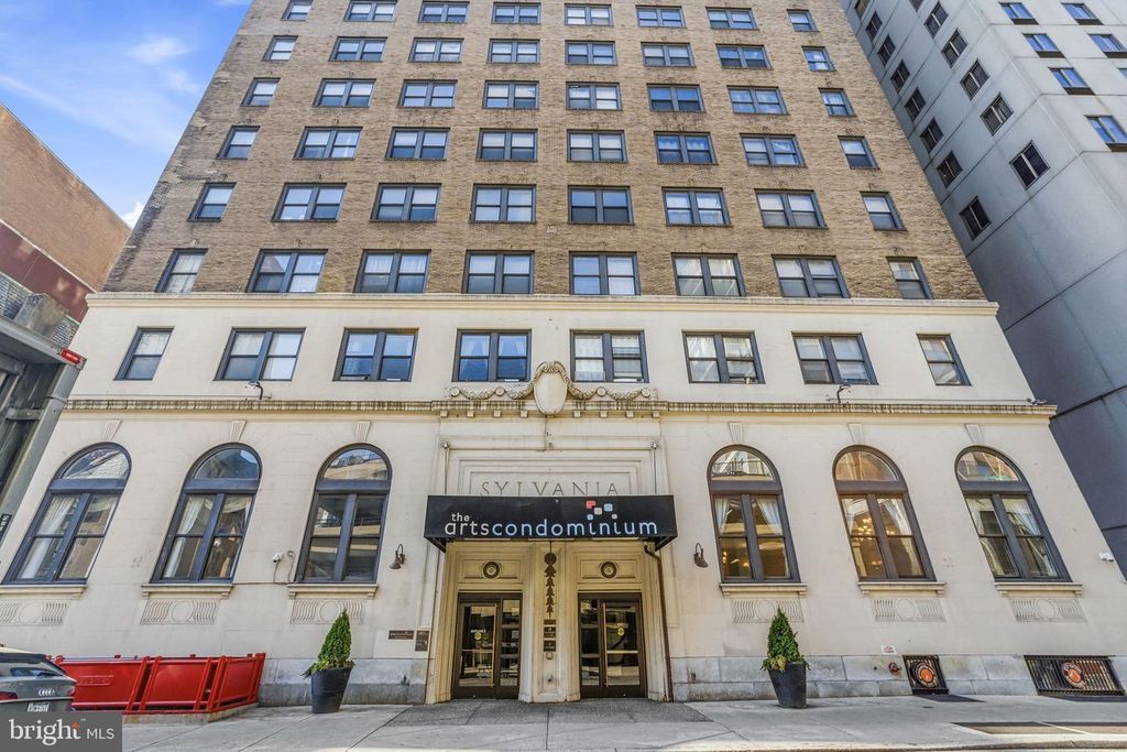 Image 37 of property listing at 1324 LOCUST ST #214, Philadelphia, PA 19107
