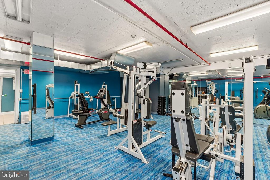 Image 7 of property listing at 1324 LOCUST ST #214, Philadelphia, PA 19107
