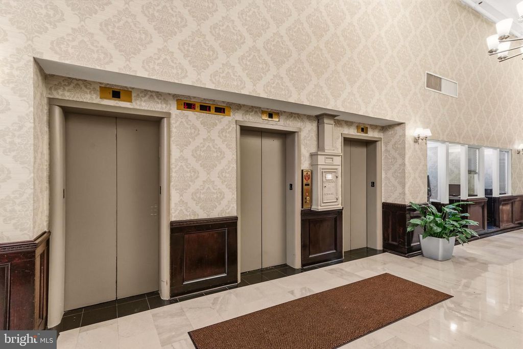 Image 9 of property listing at 1324 LOCUST ST #214, Philadelphia, PA 19107