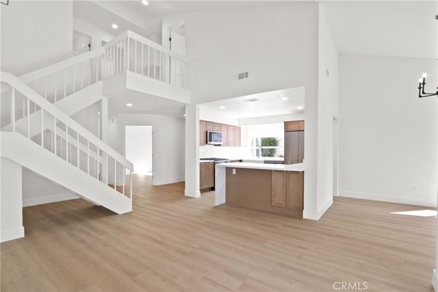 17 Rocky Creek, Laguna Hills, CA 92653