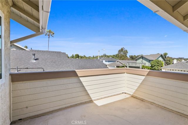 17 Rocky Creek, Laguna Hills, CA 92653