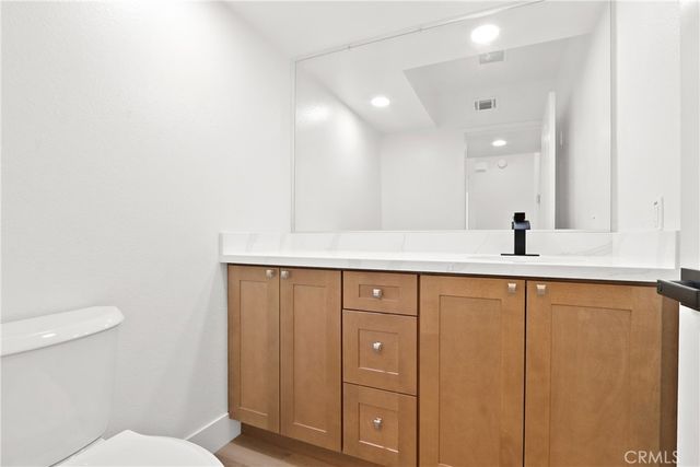 17 Rocky Creek, Laguna Hills, CA 92653