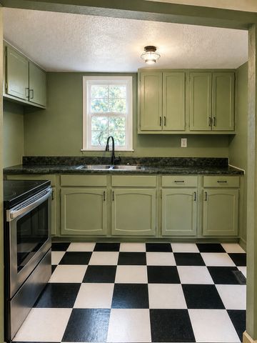 2328 Batavia St, Nashville, TN 37208