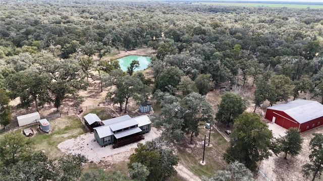 3033 County Road 18, Hallettsville, TX 77964