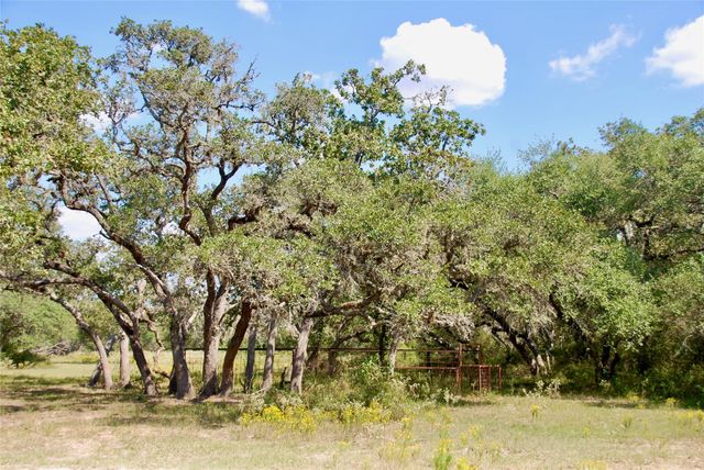 3033 County Road 18, Hallettsville, TX 77964